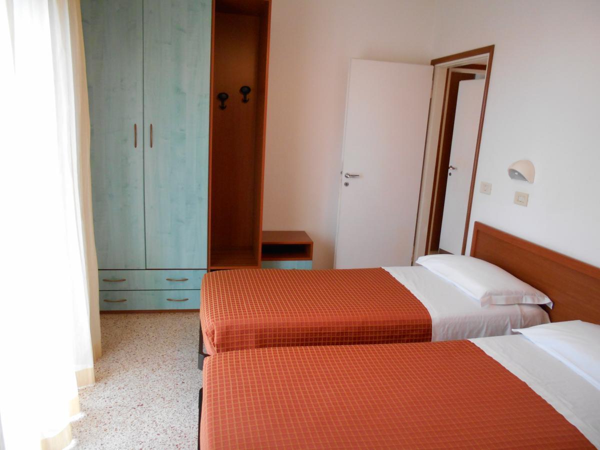מילאנו מריטימה Hotel Sayonara מראה חיצוני תמונה