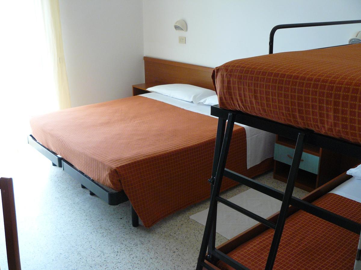 מילאנו מריטימה Hotel Sayonara מראה חיצוני תמונה