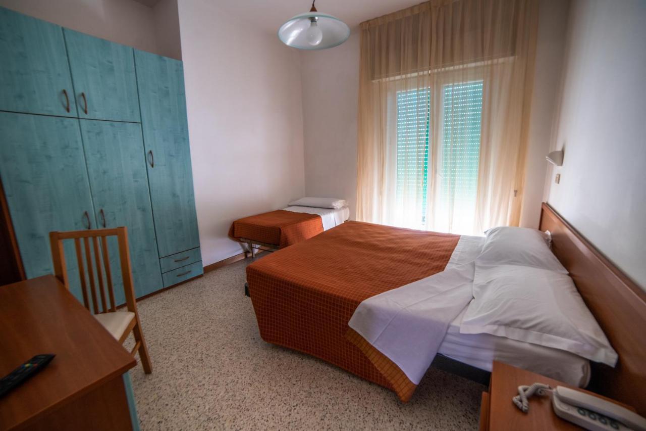 מילאנו מריטימה Hotel Sayonara מראה חיצוני תמונה
