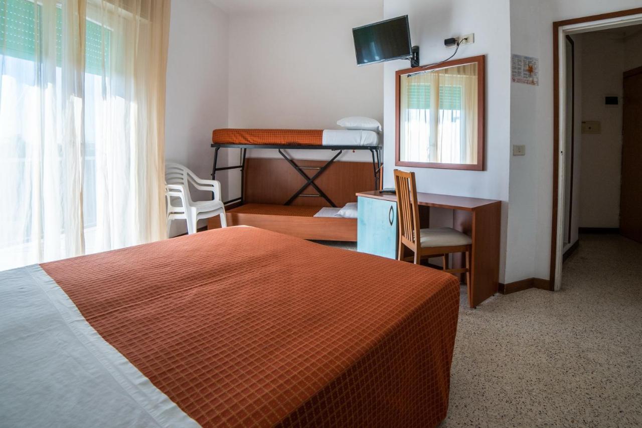 מילאנו מריטימה Hotel Sayonara מראה חיצוני תמונה