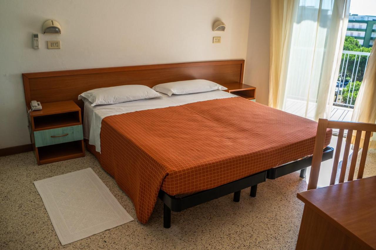 מילאנו מריטימה Hotel Sayonara מראה חיצוני תמונה