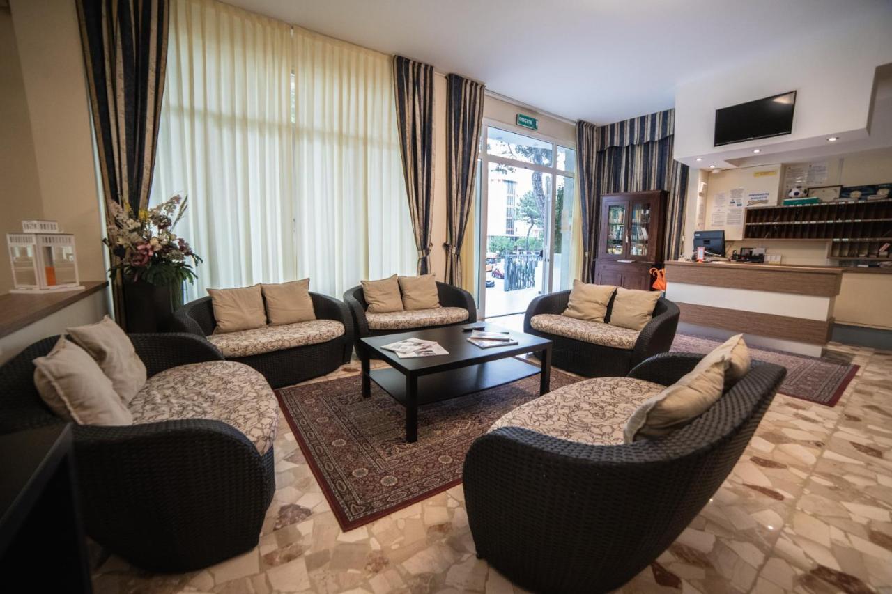 מילאנו מריטימה Hotel Sayonara מראה חיצוני תמונה