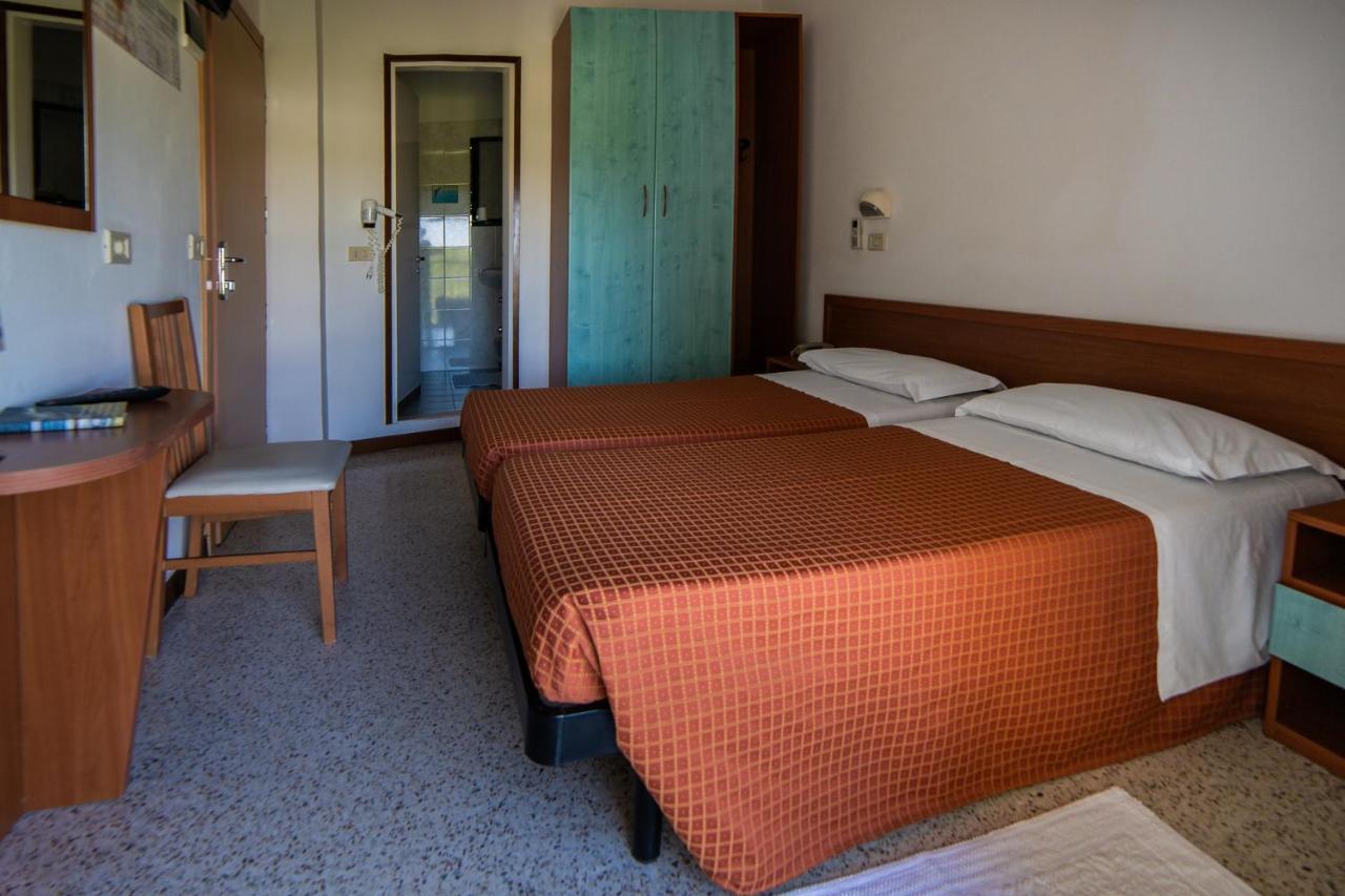 מילאנו מריטימה Hotel Sayonara מראה חיצוני תמונה