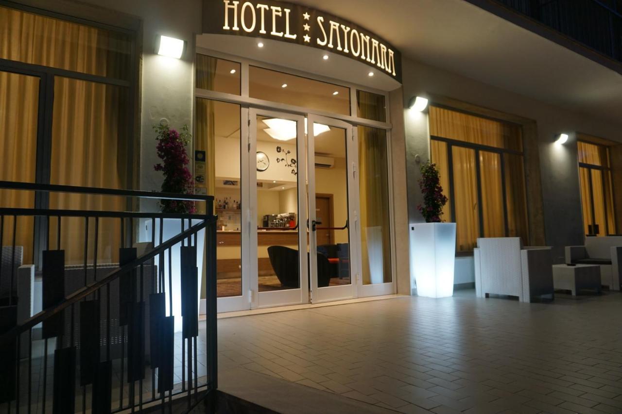 מילאנו מריטימה Hotel Sayonara מראה חיצוני תמונה